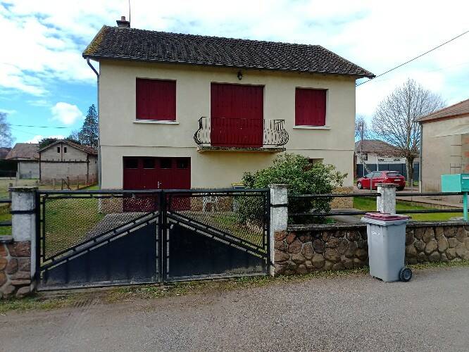 Cosne-D'allier (03430)