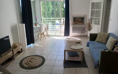 Nantes (44000)