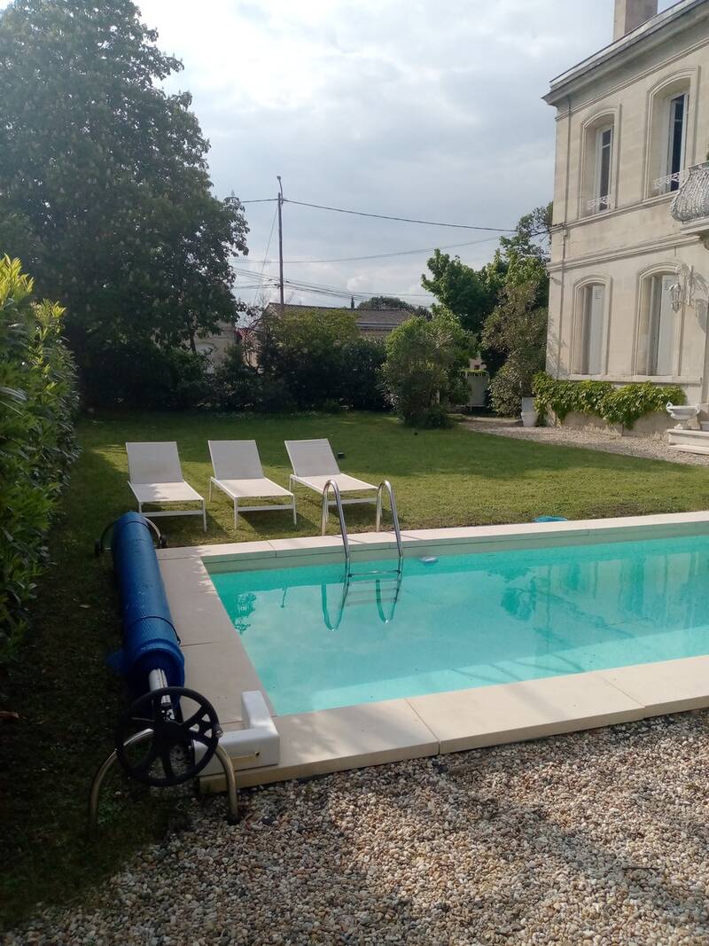 12 Min Bordeaux
