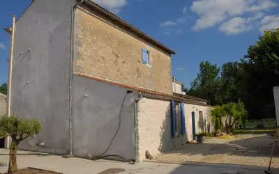 Asnières-La-Giraud (17400)