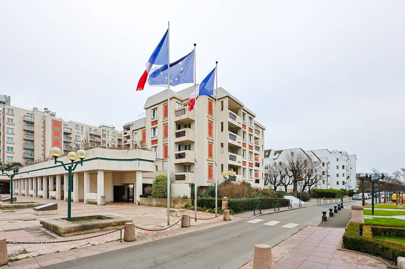 Épinay-Sur-Seine (93800)