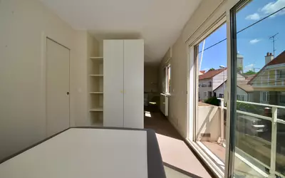 Saint-Ouen-Sur-Seine (93400)