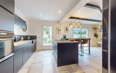 Maison 5 pièces 108 m² · à Arles · 108 m² · 495 000 €
