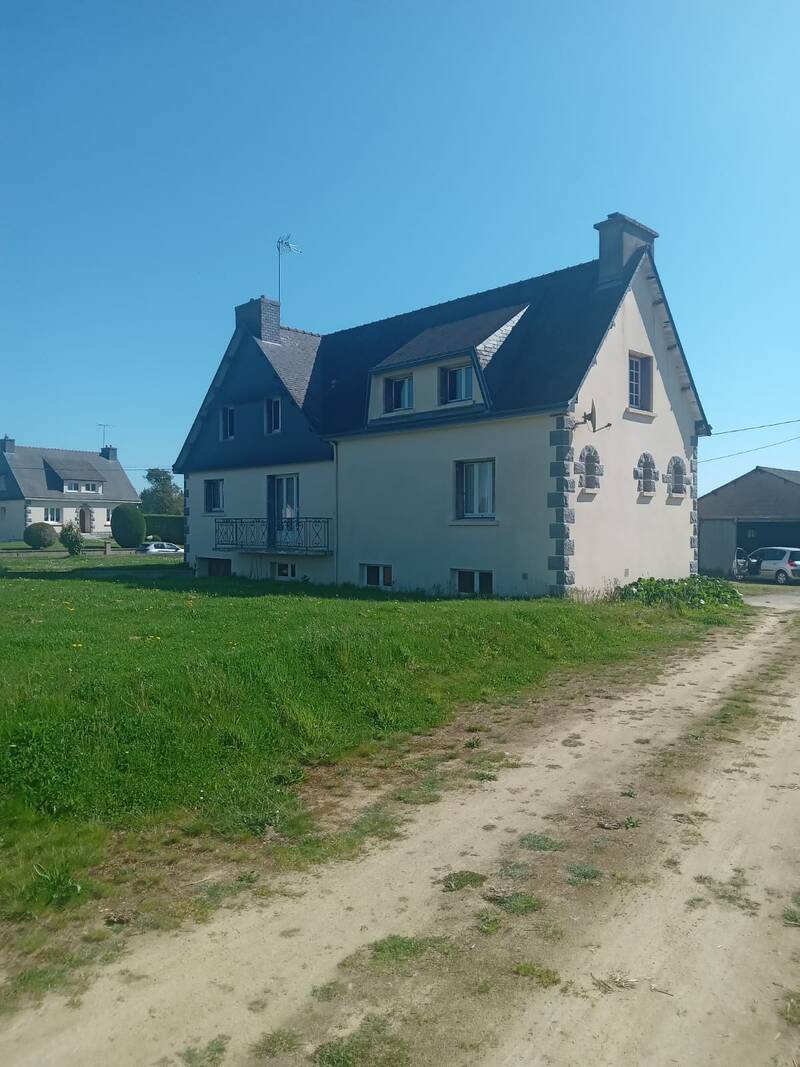 Plouguenast (22150)