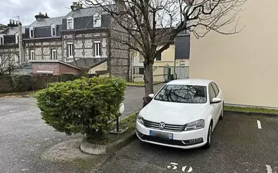 Rouen (76000)