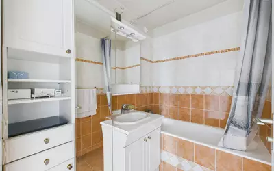 Saint-Denis (93200)