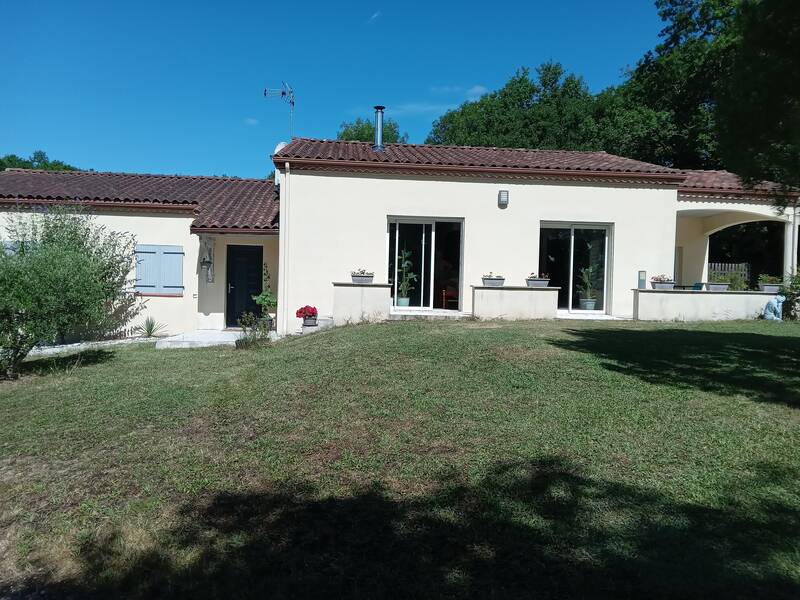 Montaigu-De-Quercy