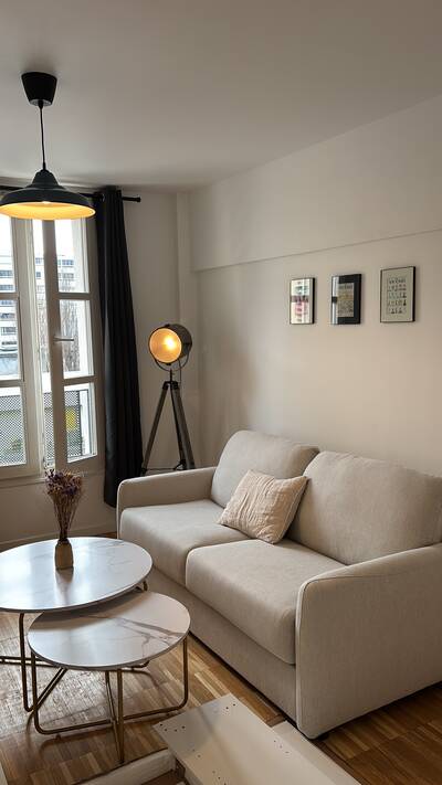 Location appartement studio Paris 19e
