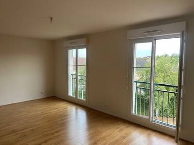 Location appartement studio Lieusaint (77127)