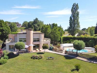Vente maison 9 pièces Simeyrols (24370)