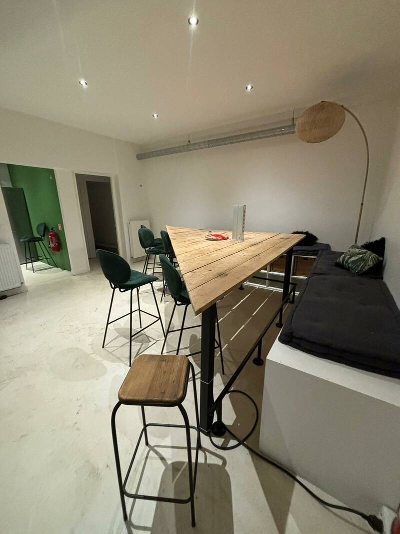 Bureaux, local professionnel Paris 12E (75012) - 180 m² - 5.000 €