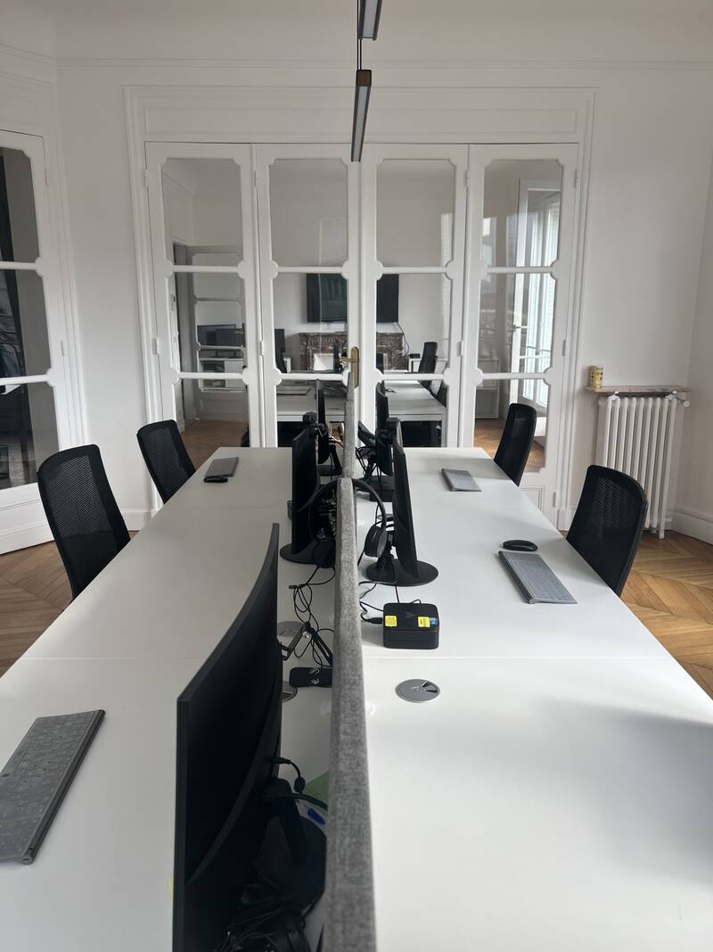 Bureaux, local professionnel Neuilly-Sur-Seine (92200) - 150 m² - 2.500 €