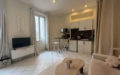 Cannes (06150)