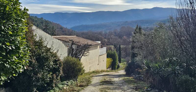 Saignon (84400)