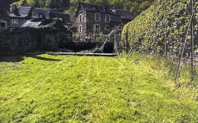 Estaing (12190)