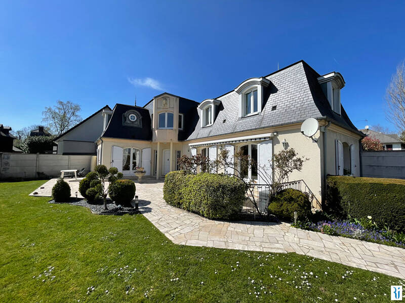 Le Mesnil-Esnard (76240)