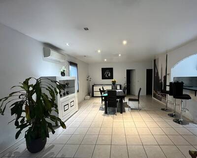 Location appartement 3 pièces Saint-Priest-en-Jarez (42270)