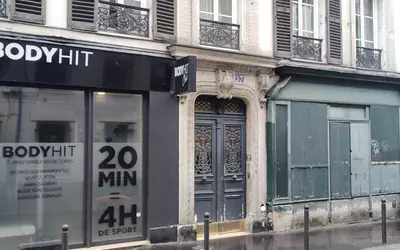 - Pied-À-Terre