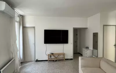 Nîmes (30000)