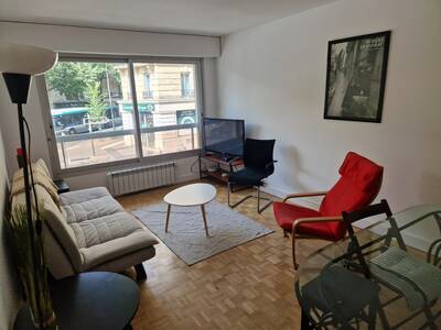 Location appartement 3 pièces Paris 18e