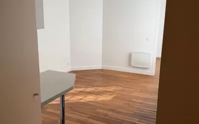 Appartement 2 pièces 33 m² · à Paris 18e · 33,1 m² · 252 000 €