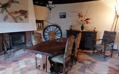 Maison 9 pièces 240 m² · à Cerny · 240 m² · 530 000 €