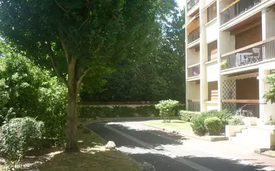 Fontainebleau (77300)