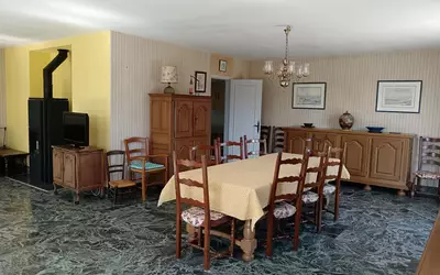 Villaines-La-Juhel (53700)