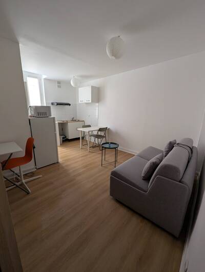 Location appartement studio Paris 19e