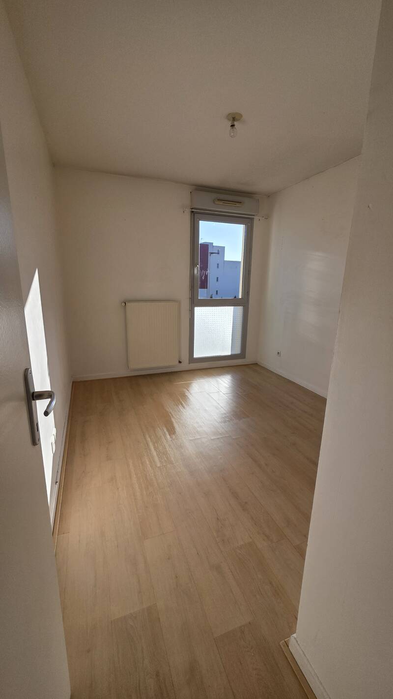 Valence (26000)