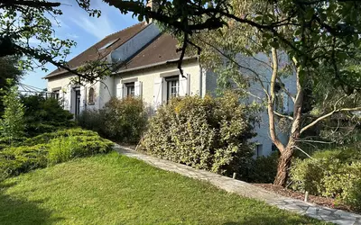 Varennes-Jarcy (91480)