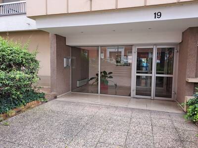 Location appartement studio Courbevoie (92400)