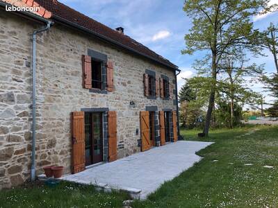 Location maison 5 pièces Loubeyrat (63410)