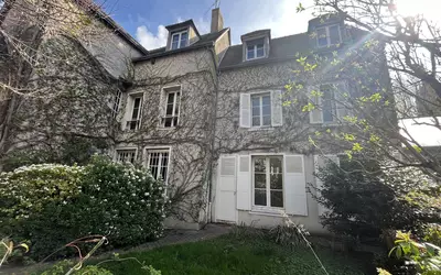 Chartres (28000)