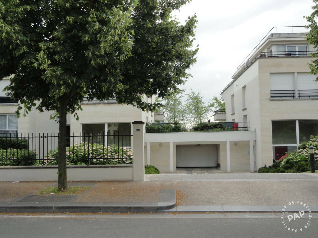 Location appartement 2 pièces 34 m² Guyancourt (78280) 34 m² 800 € Particulier à