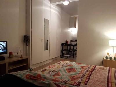 Location appartement studio Paris 18e