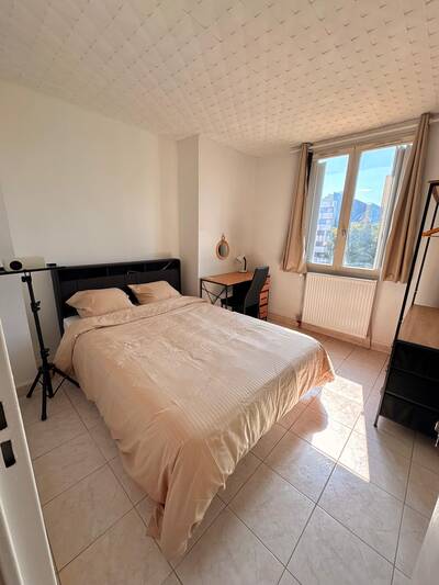 Location chambre en colocation 5 pièces Boissy-Saint-Léger (94470)