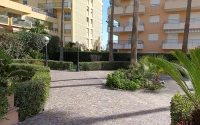 Roquebrune-Cap-Martin (06190)