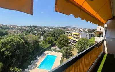 Antibes (06600)