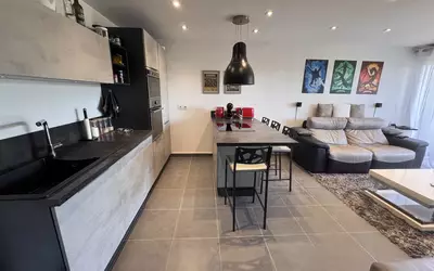 Fréjus (83600)