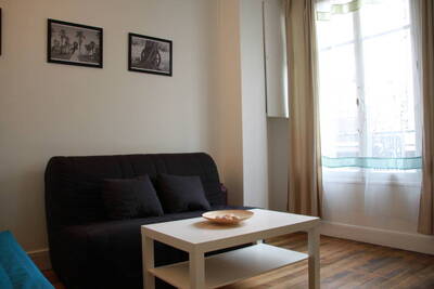 Location appartement studio Paris 18e