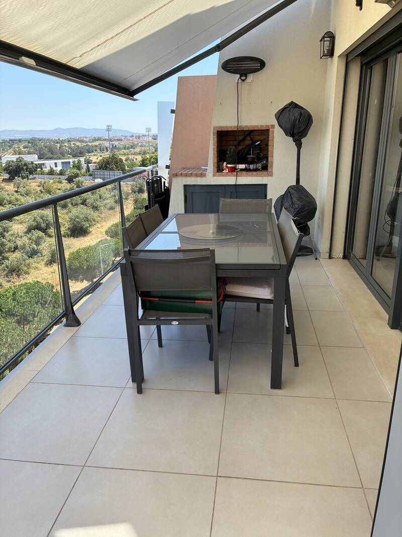 Avec Rooftop De 75 M², Portugal