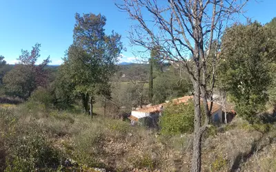 Entrecasteaux (83570)