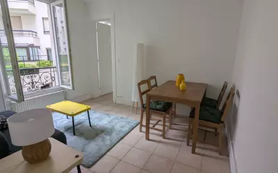 Paris (75001)