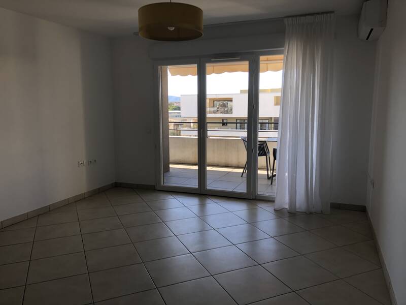 Fréjus (83600)