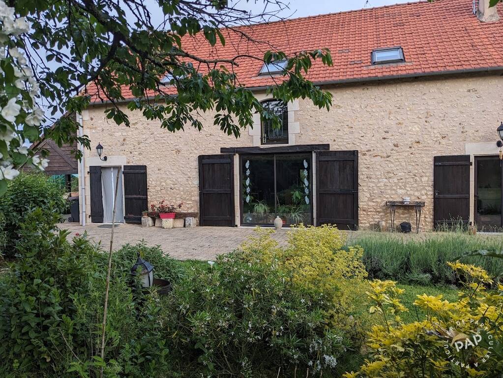 Maison 6 pièces 183 m² · à Béthines · 183 m² · 190 000 €