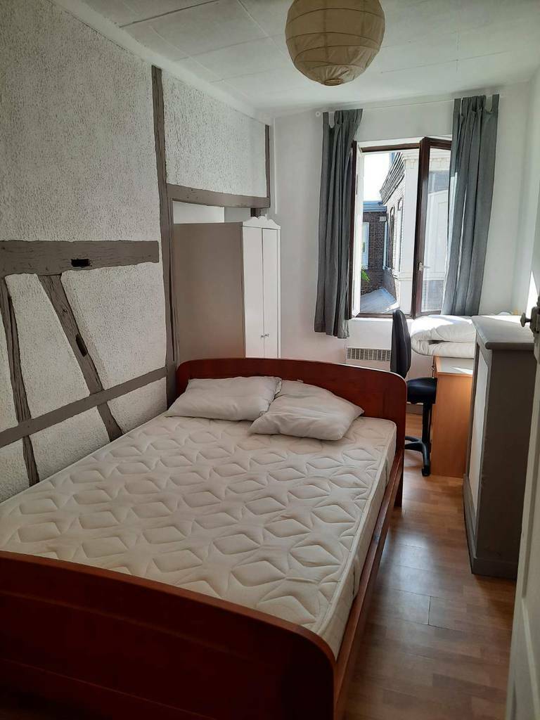 Rouen (76000)
