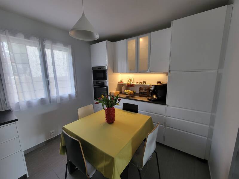 Gujan-Mestras-Avec Studio Indépendant De 15M2-