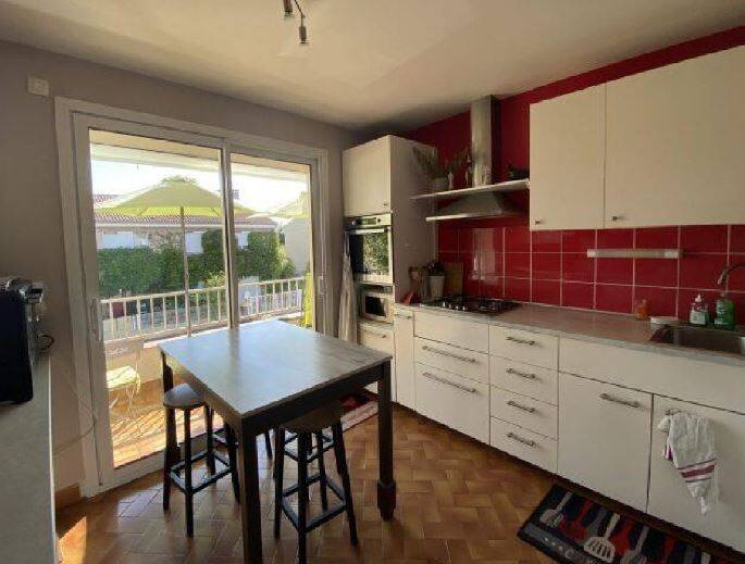 Valence (26000)
