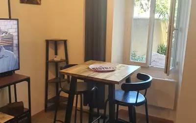 Toulon (83000)